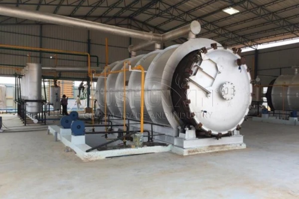 Batch type pyrolysis machine for solar panels recycling Batch type pyrolysis machine for solar panels recycling